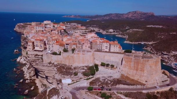 Autonomie de la Corse : un problème de méthode