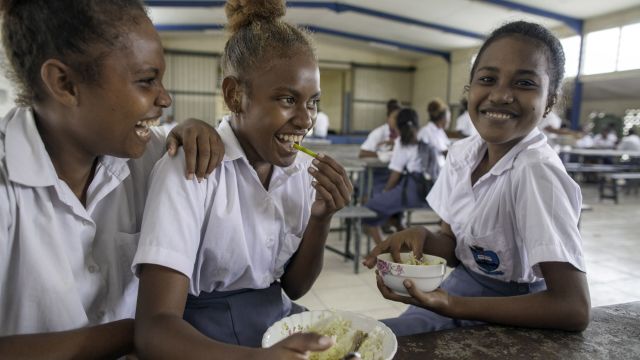 Coalition pour les repas scolaires : 5 agences s'engagent à ce que chaque enfant ait un repas régulier et sain d'ici 2030