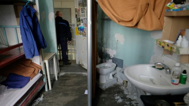 Le Conseil d’État annule l’interdiction des activités ludiques en prison