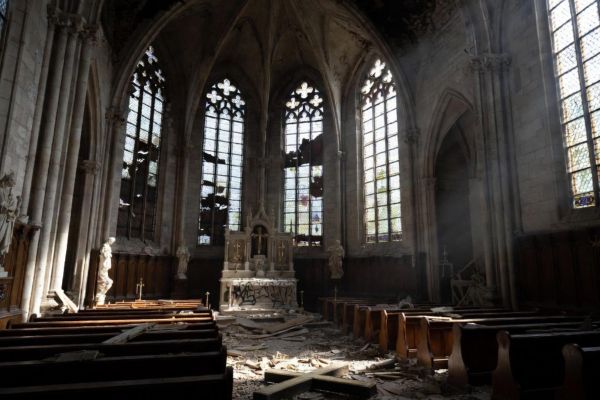 L’omerta médiatique sur les églises vandalisées : un silence qui interroge