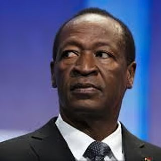 Burkina Faso : la rue démissionne le président Blaise Compaoré