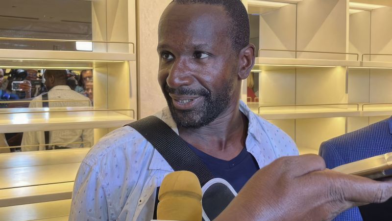 Le journaliste français Olivier Dubois, otage au Sahel depuis 2021, a été libéré