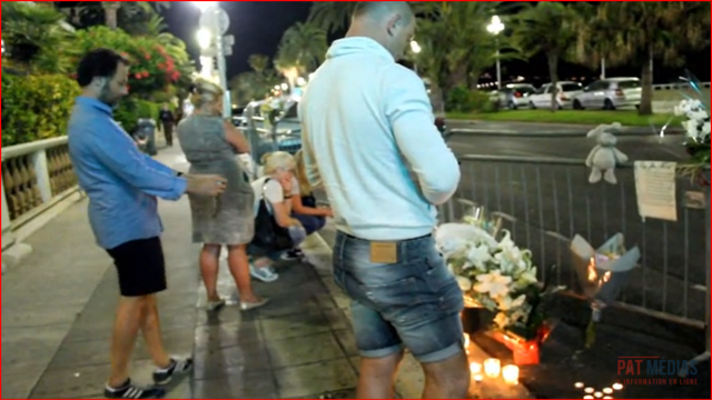 Attentat : Veillée mortuaire sur la Promenade des Anglais.