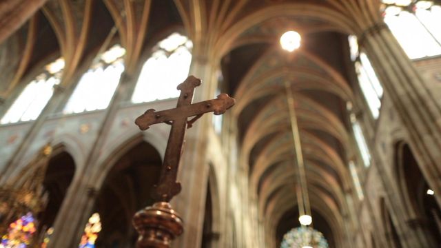 Après les juifs, les chrétiens : la France face à une vague d'intolérance antireligieuse généralisée